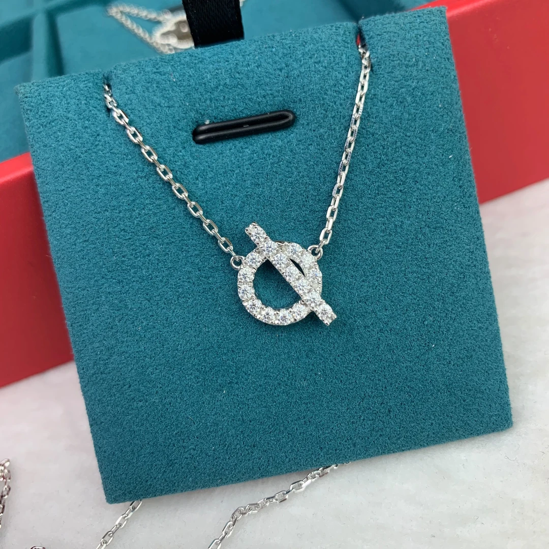 铂金字母Q镶嵌套链