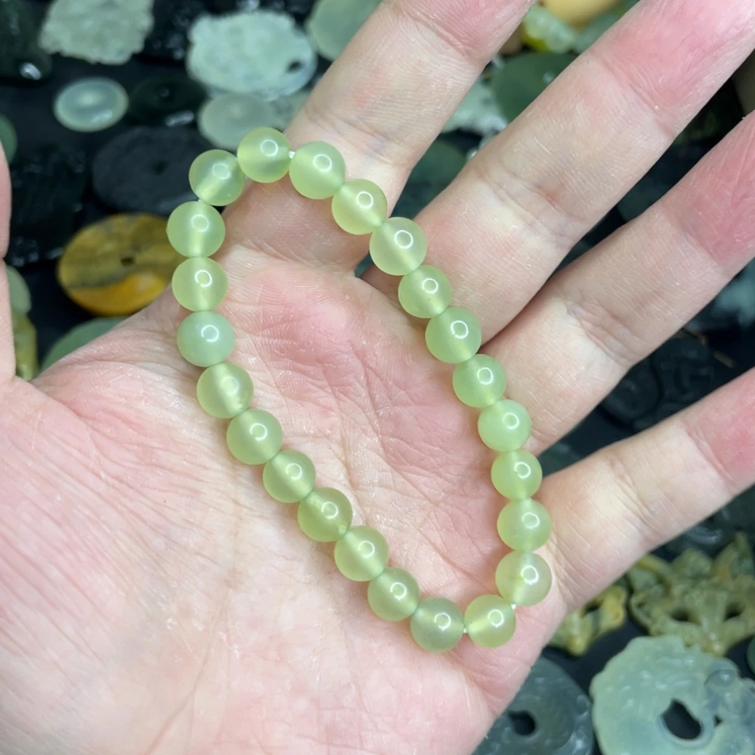 岫玉未镶嵌颈饰手串