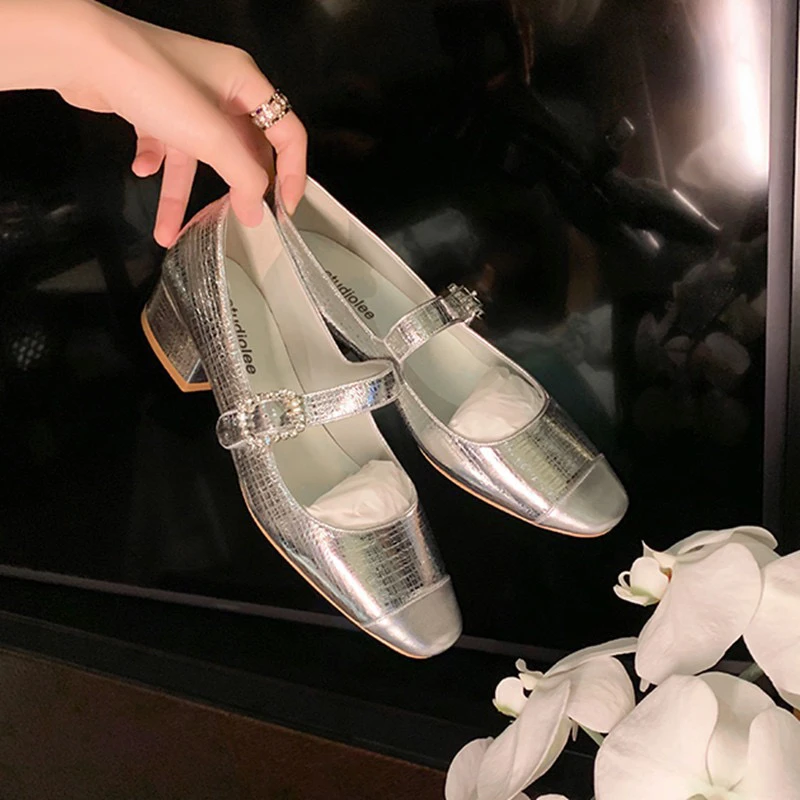 2025春季新款韩版小方头粗跟玛丽珍鞋银色钻扣拼色浅口粗跟单鞋女
