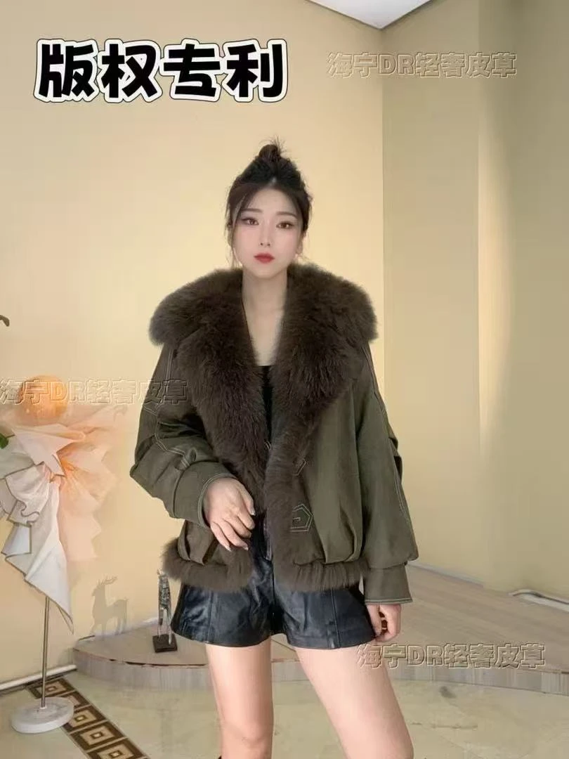 8（吕大小姐）“城市步调“时尚百搭拼接狐狸毛鹅绒皮草88