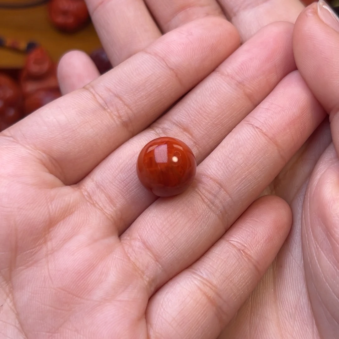 郭***靖南红玛瑙未镶嵌川料瓦西13mm尺寸圆珠