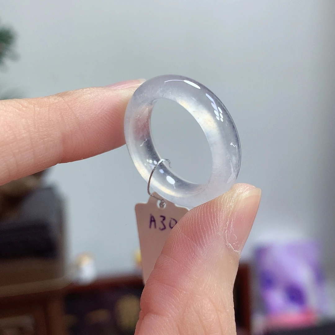 翡翠未镶嵌戒圈14号