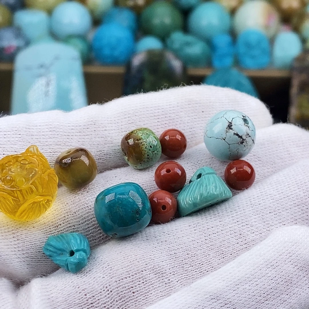 南红玛瑙未镶嵌珠宝奇石