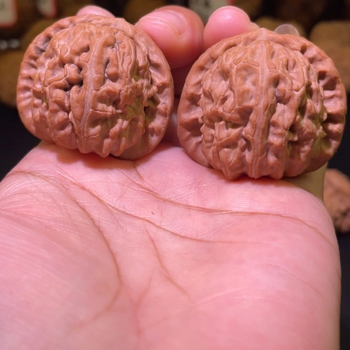 把件文玩核桃三角白