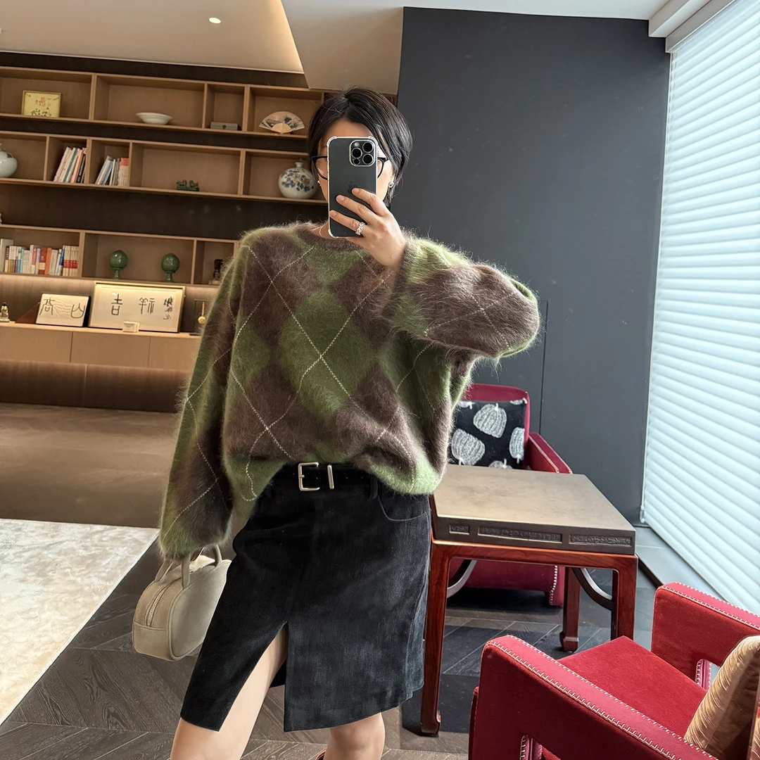 蓝豚豚"俏皮灵动"甜酷前开叉垮骨短裙女简约百搭显瘦直筒半身裙