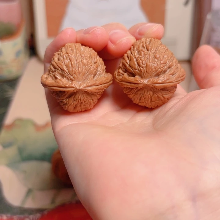 文玩核桃吊坠高配精对三角白狮子头全品
