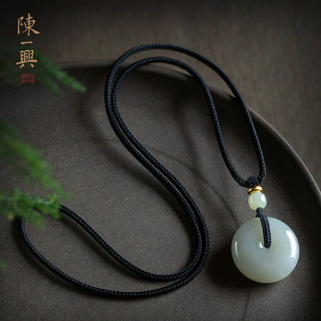 天然润白平安扣吊坠挂件女款新中式和和大号佛公玉坠