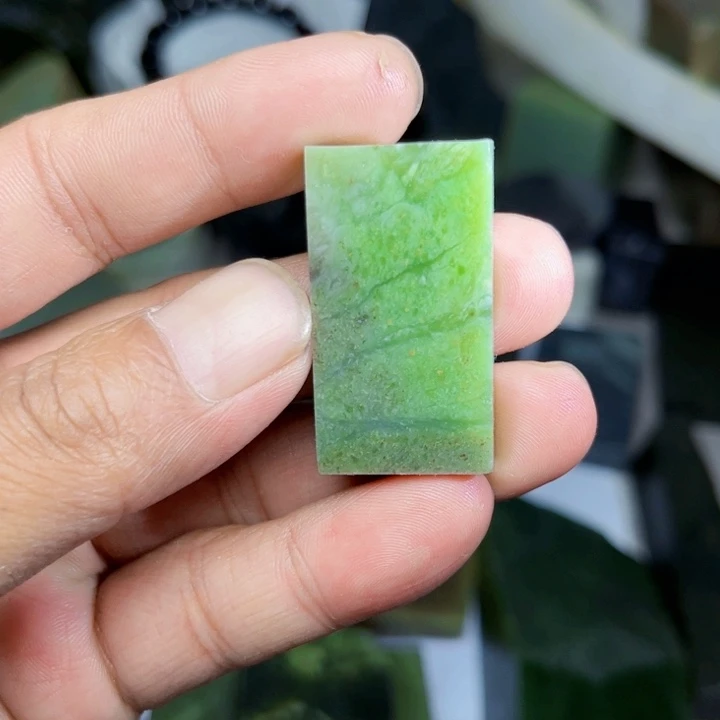 未镶嵌和田玉（翠青玉）珠宝半成品