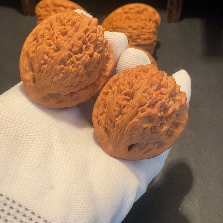 #***…文玩核桃把件高炮南疆石