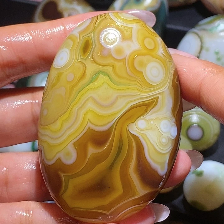 玛瑙/玉髓未镶嵌珠宝奇石184