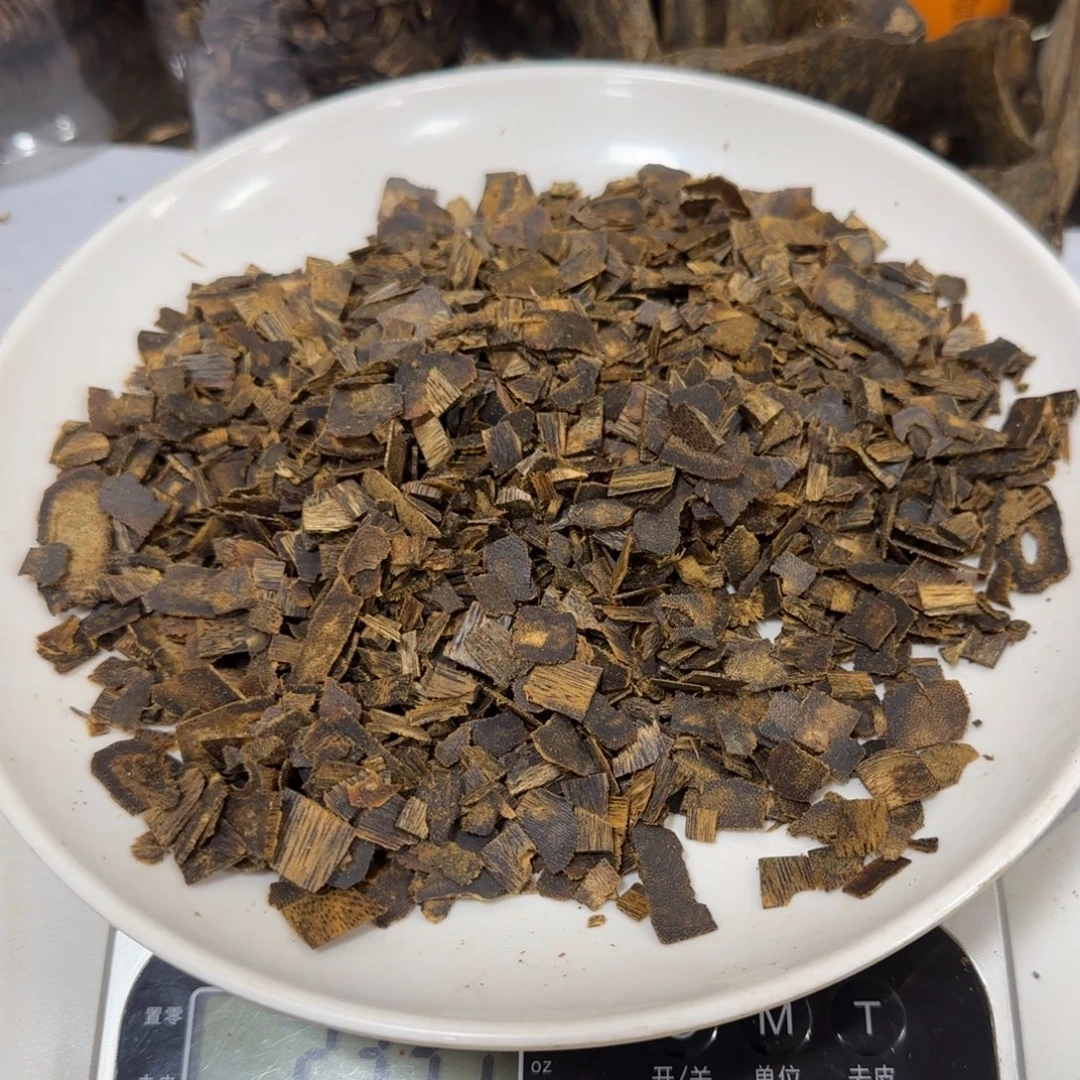沉香摆件奇楠沉香黑油切片料50克
