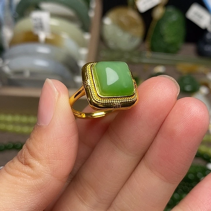 和田玉未镶嵌戒指