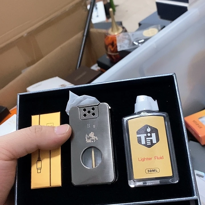 明铬煤油感应打火机