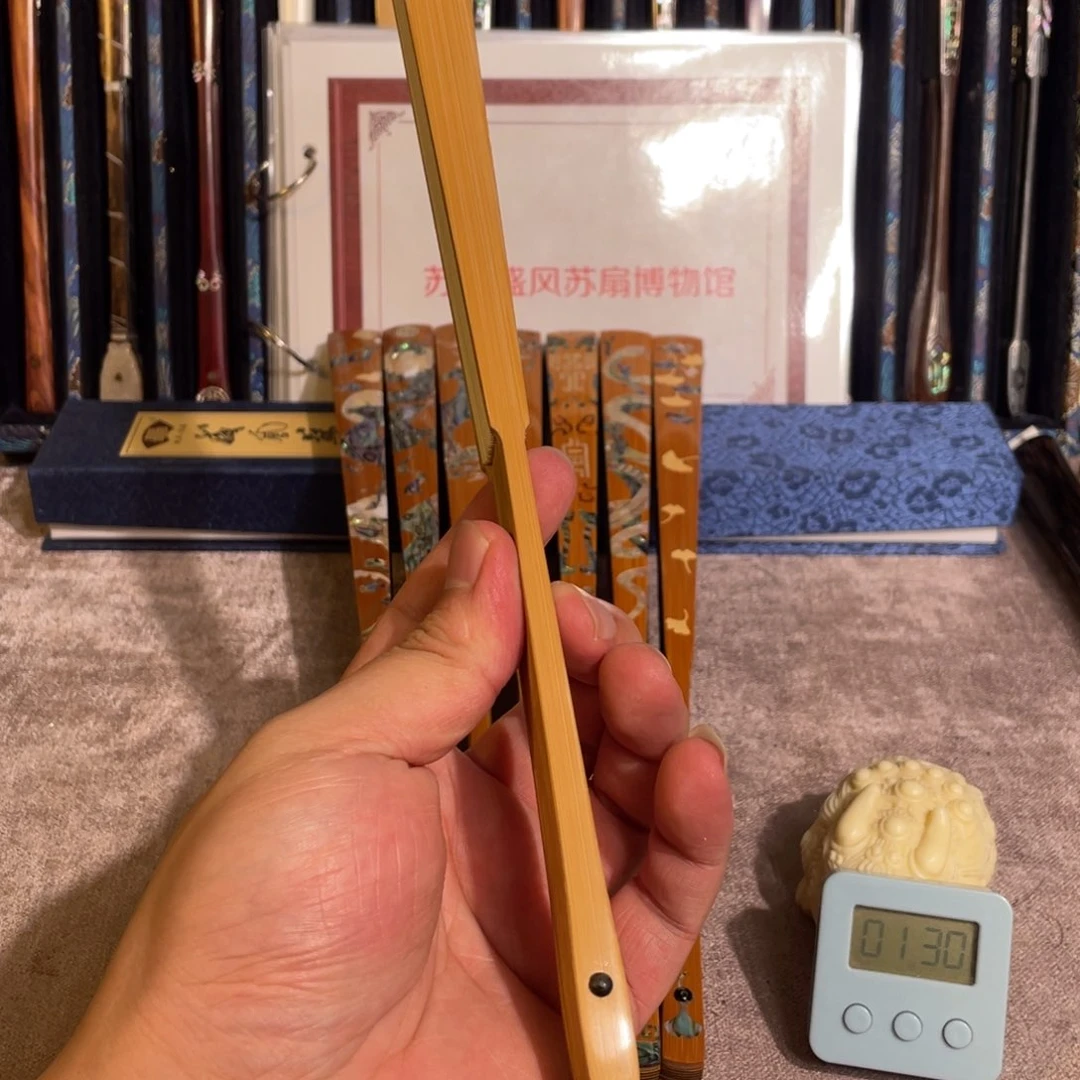 扇子手工制作工艺精湛