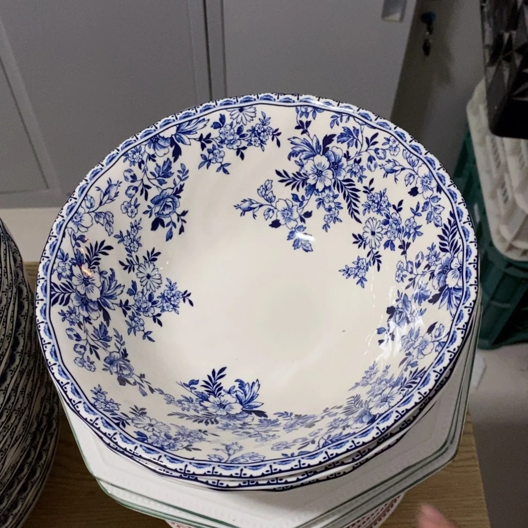 N****瓷 微瑕青花八寸面碗