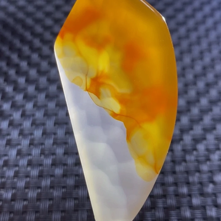 狼***抱未镶嵌颈饰玛瑙/玉髓