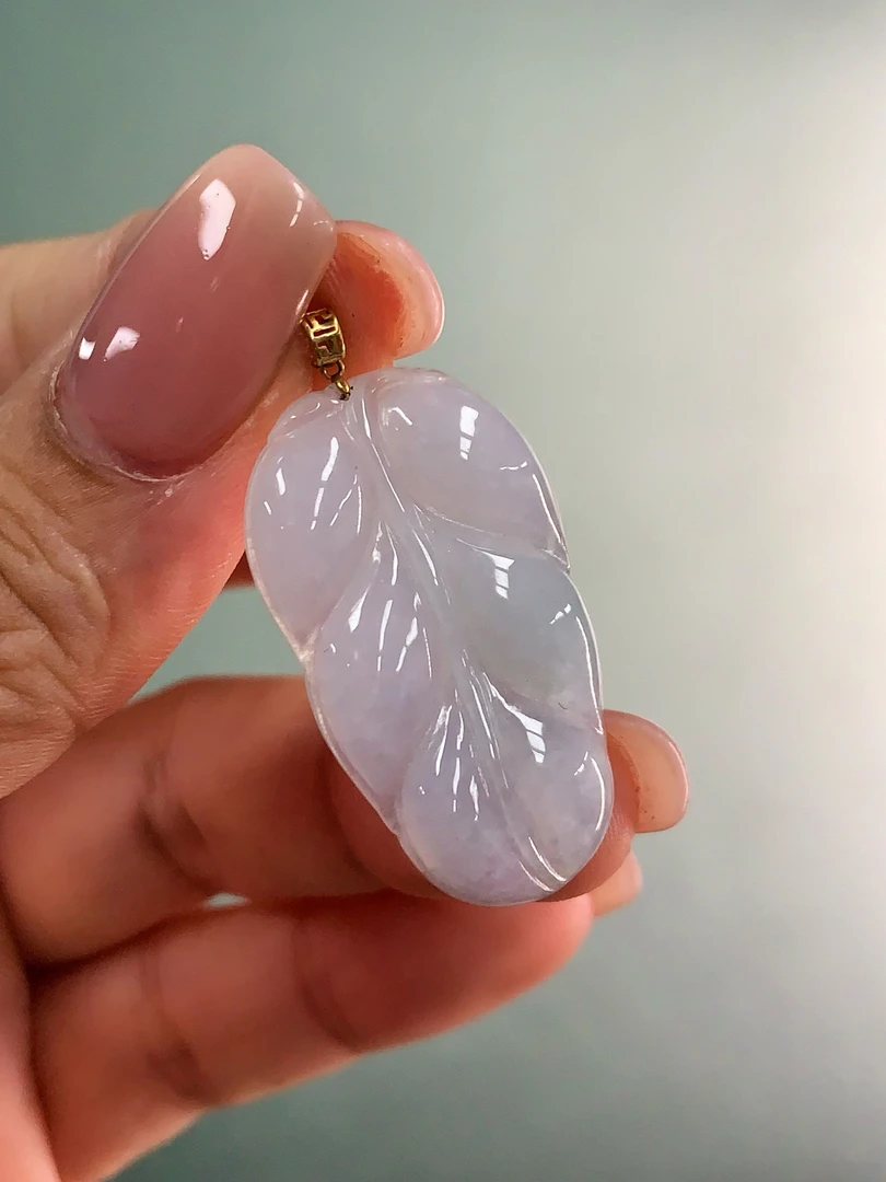 69号链接天然缅甸A货翡18K叶子挂坠尺寸长31.3mm宽18mm厚3.6mm