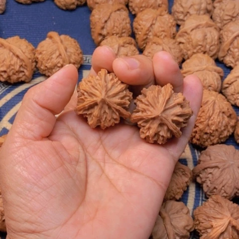 【闪购商品】吊坠文玩核桃N**丶三棱36