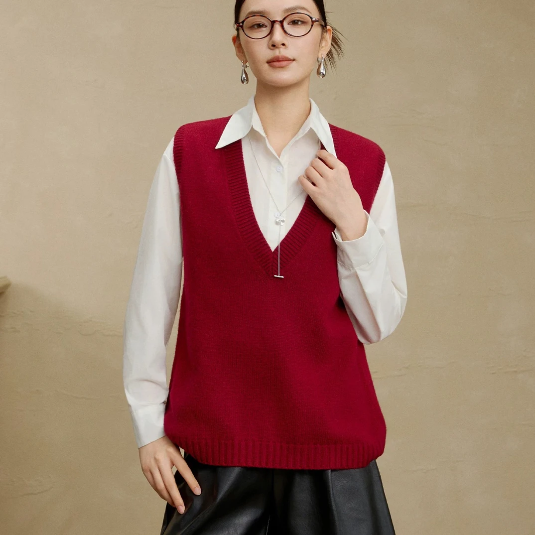 V领针织马甲2025冬季新款绵羊毛混纺上衣纯色宽松百搭背心