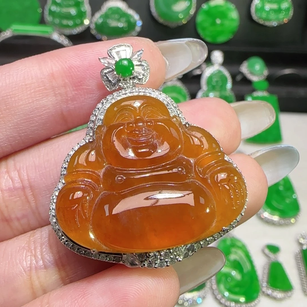 翡翠18K金镶嵌颈饰