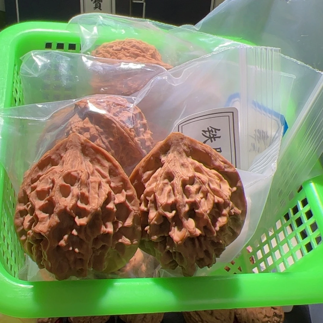 胡***扯文玩核桃把件核桃大礼包