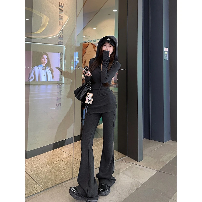 2025新款女春季软糯针织休闲连帽套头针织小众上衣腰显瘦微喇叭裤