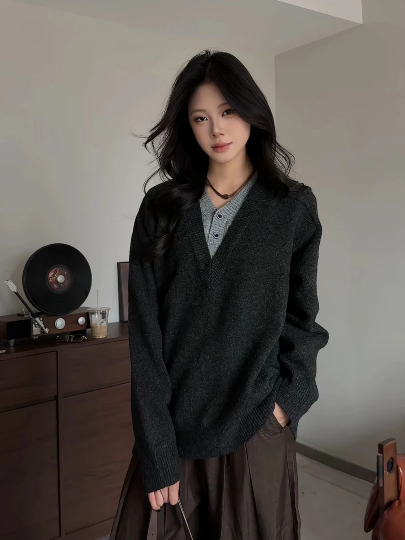 小众设计款拼接假两件深V领毛衣男女同款秋冬重磅加厚保暖针织衫