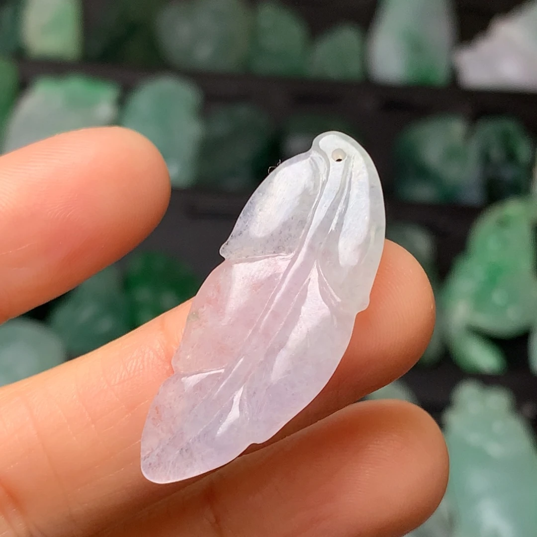 卒***C翡翠未镶嵌颈饰翡翠