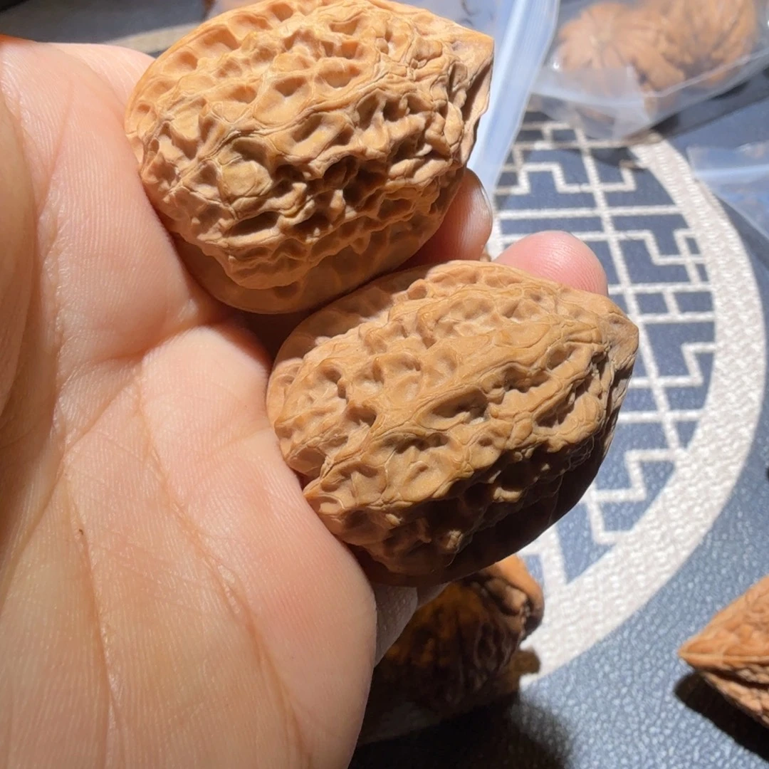 文玩核桃把件沈阳鸡心