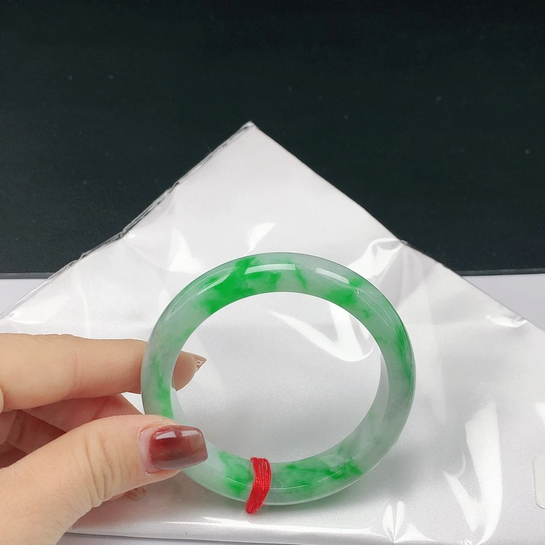 翡翠手镯未镶嵌翡翠338