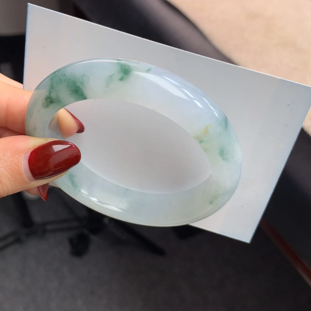 翡翠未镶嵌手镯飘花