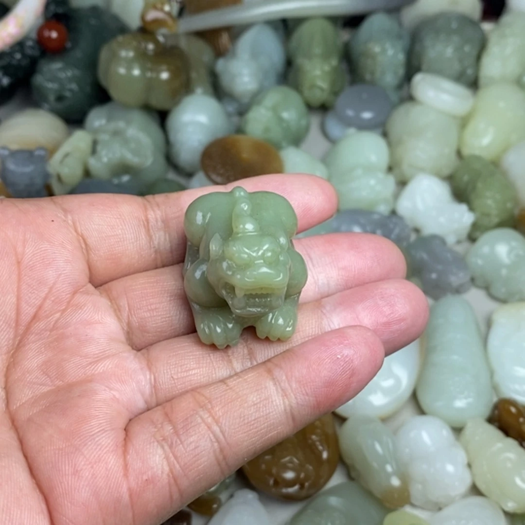 【闪购商品】未镶嵌和田玉挂件快****侠