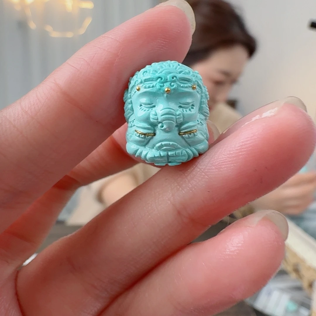 绿松石未镶嵌珠宝奇石