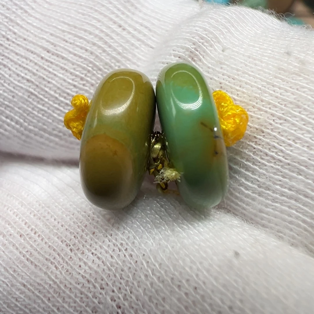 绿松石配饰未镶嵌