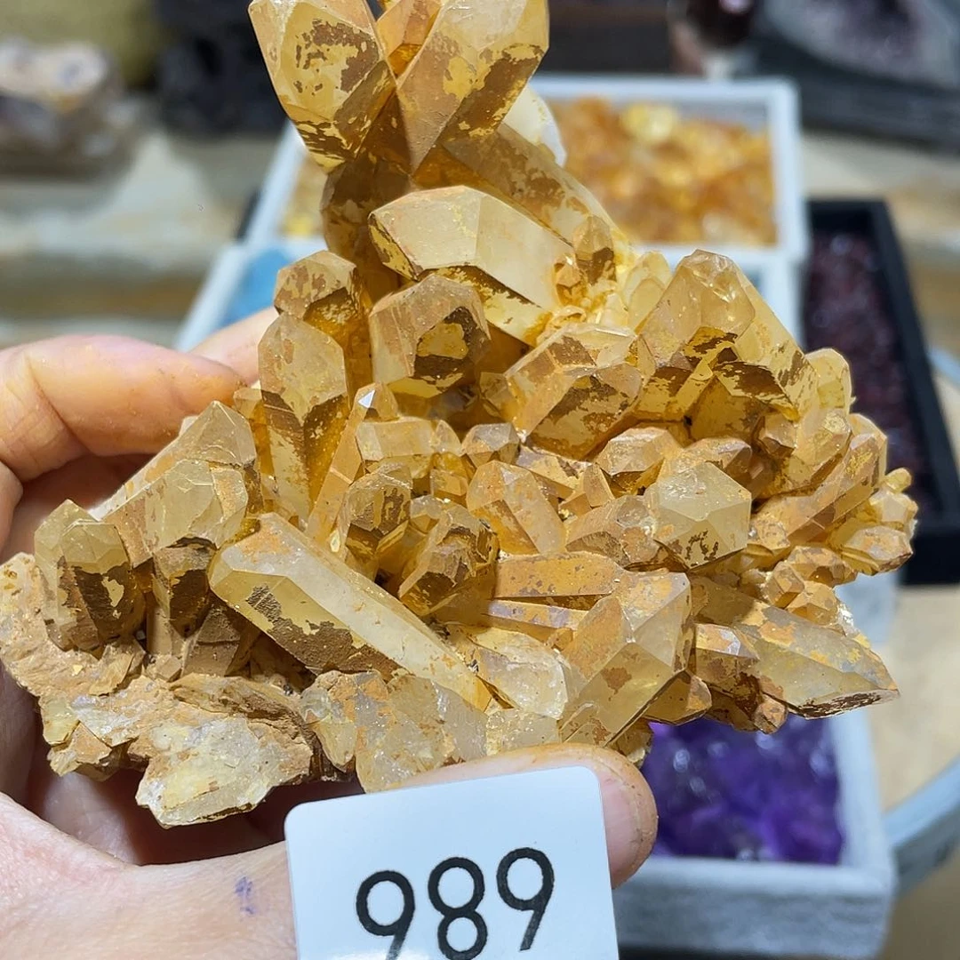 水晶摆件……未镶嵌