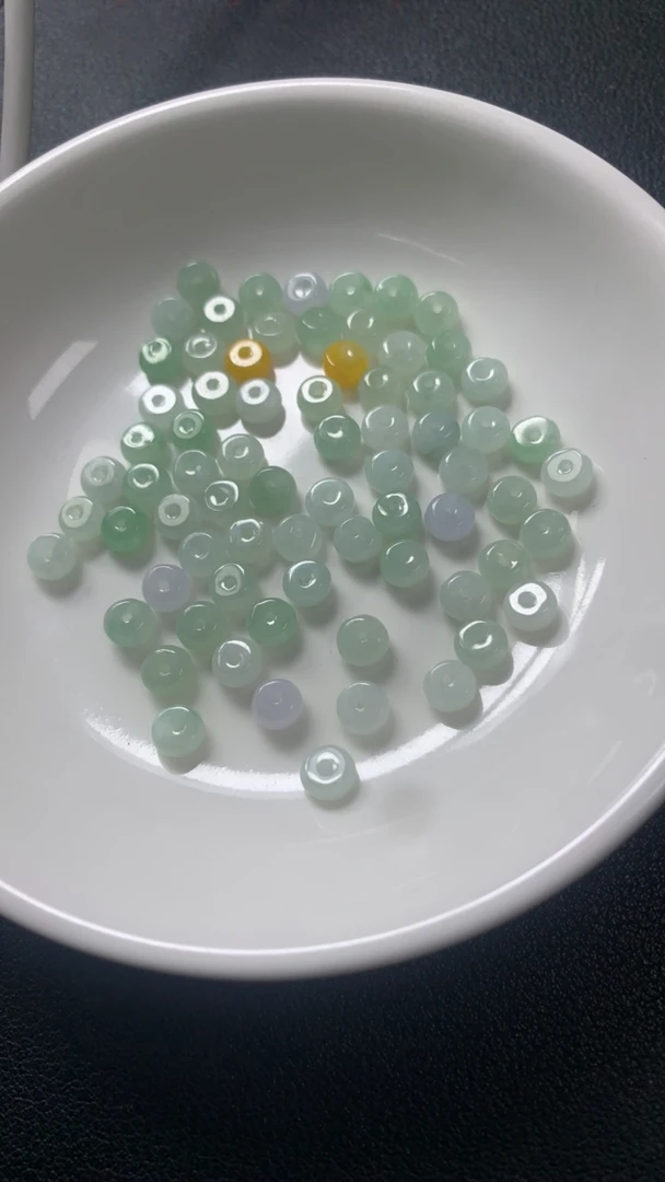 翡翠50颗散珠多样性发货