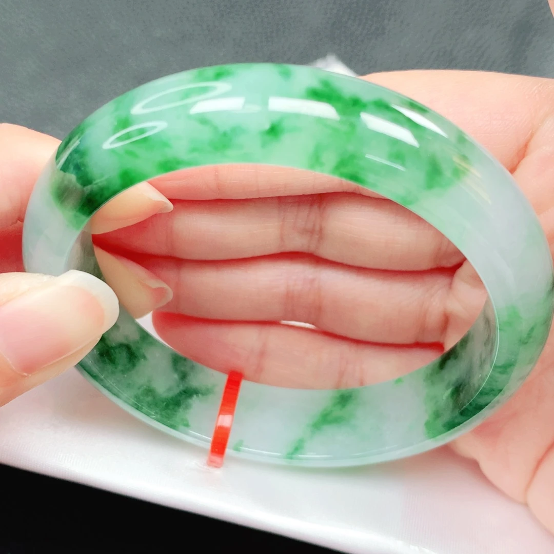 翡翠未镶嵌手镯58圈