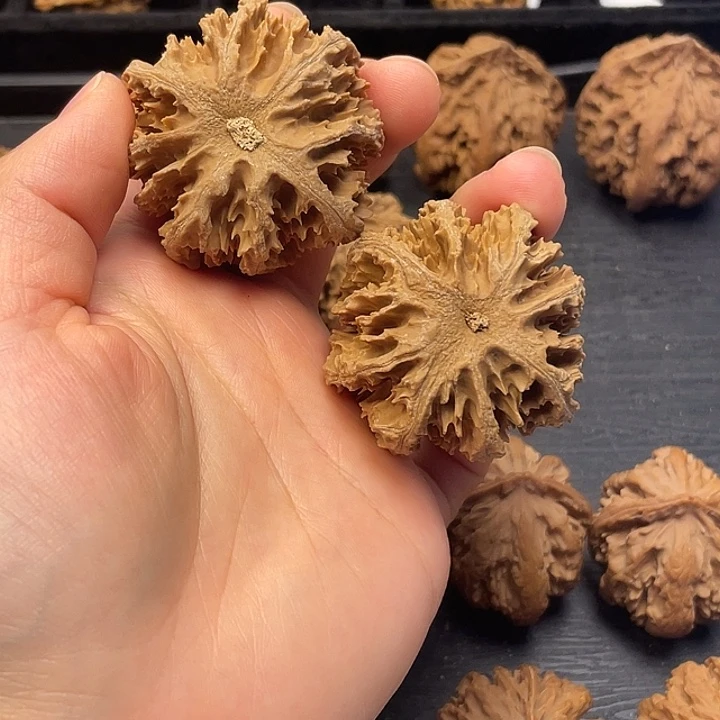 M***k文玩核桃吊坠突破一次失败之后会变成