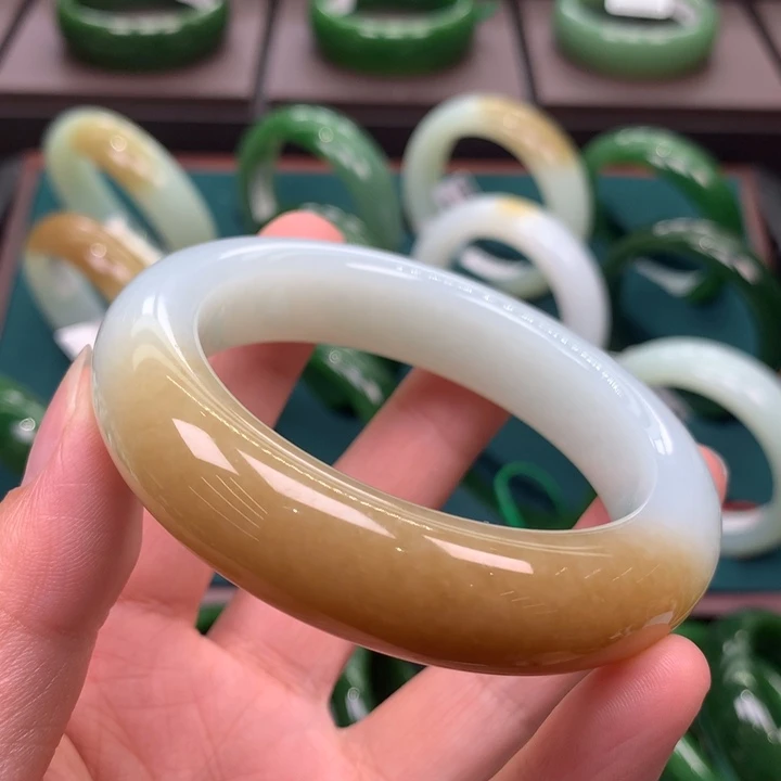 未镶嵌手镯和田玉（糖玉）