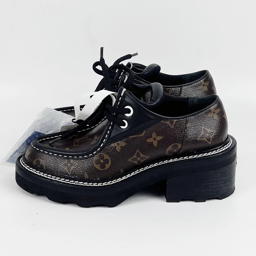 99新 LouisVuitton/路易威登 37码 Lv 黑色印花乐福鞋 xz0183