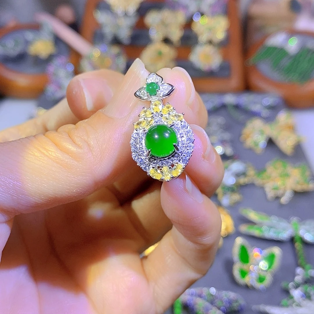 颈饰银S925镶嵌翡翠