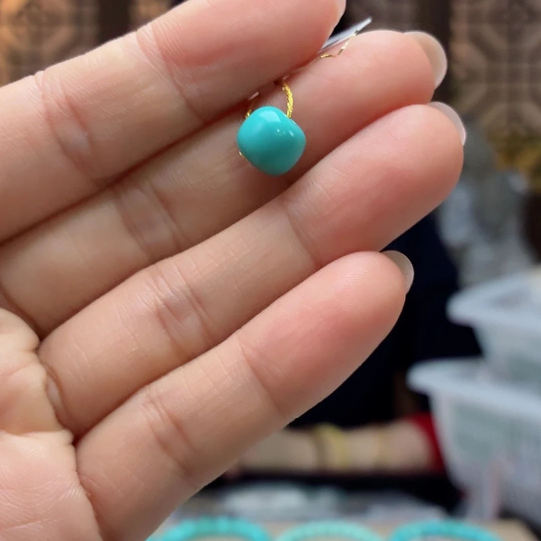 未镶嵌绿松石珠宝奇石