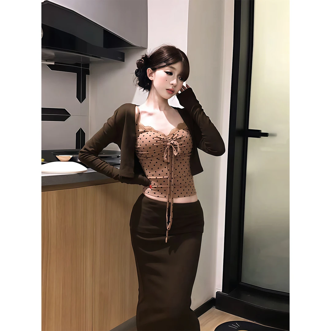 性感辣妹波点吊带背心长袖开衫女秋季新款修身显瘦高腰半裙三件套