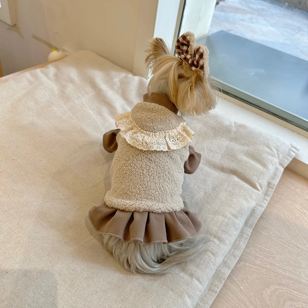小甜粥宠物服秋冬花边羔羔绒保暖两脚裙子约克夏马尔济斯宠物衣服