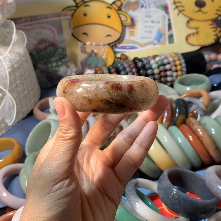 石英质玉（佘太翠）未镶嵌手链