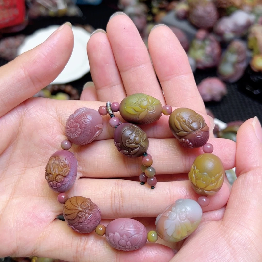 井***未镶嵌定制手串玛瑙/玉髓手串