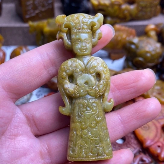蛇纹石玉未镶嵌颈饰19