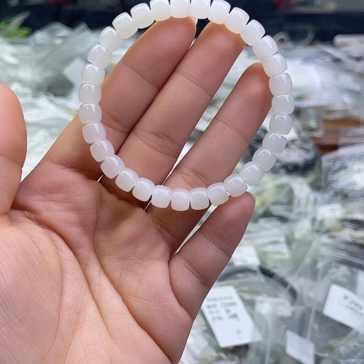 和田玉未镶嵌手串