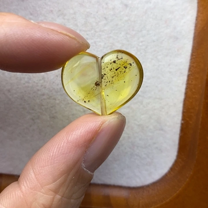 琥珀未镶嵌裸石微瑕花粉卡21.1