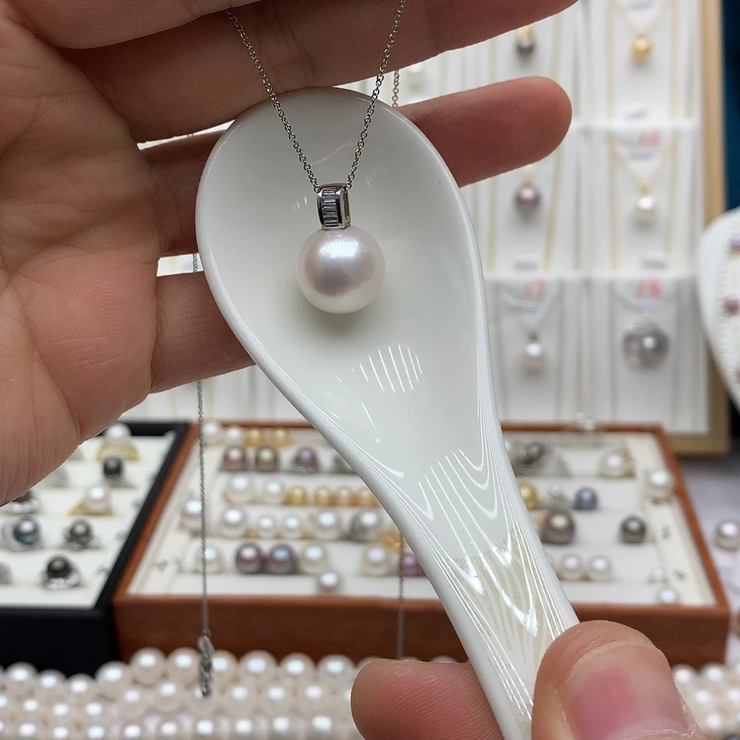 淡水珍珠吊坠(赠链)银S925镶嵌